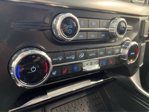 Used 2023 Ford F150 Lariat w/ Equipment Group 502A High image 33