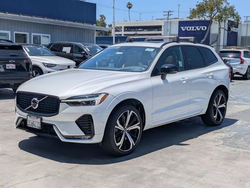 Certified 2023 Volvo XC60 B6 Ultimate w/ Protection Package Premier AWD/4WD image 7