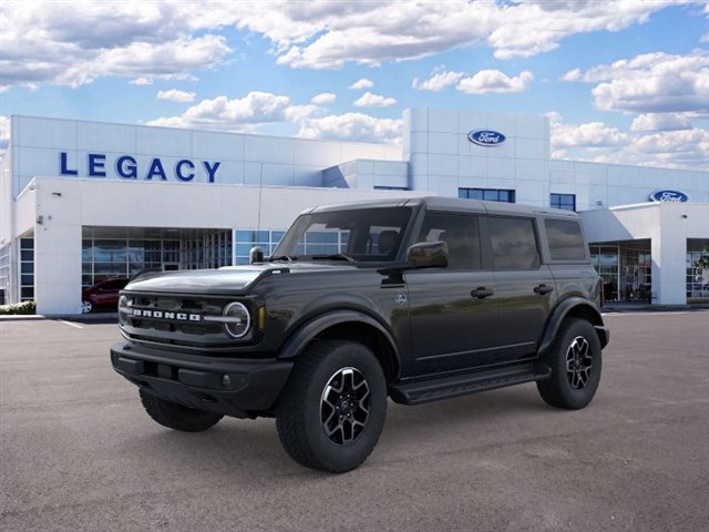 New 2026 Ford Bronco Outer Banks AWD/4WD image 1
