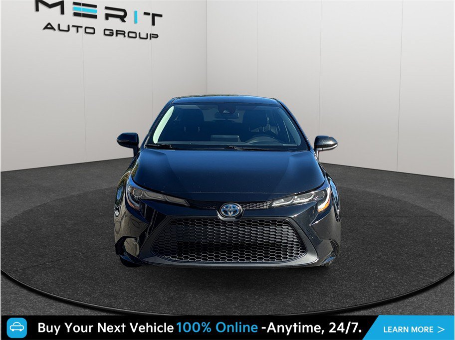 Used 2022 Toyota Corolla LE FWD image 3