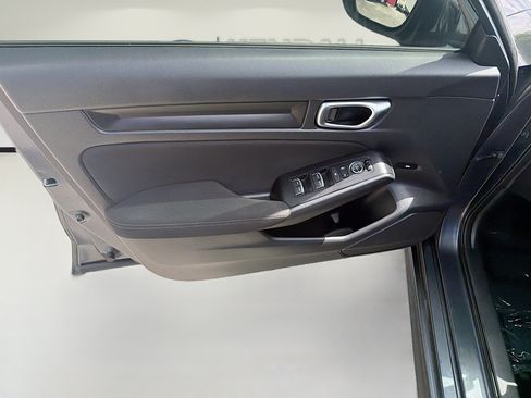 Used 2023 Honda Civic Sport image 17