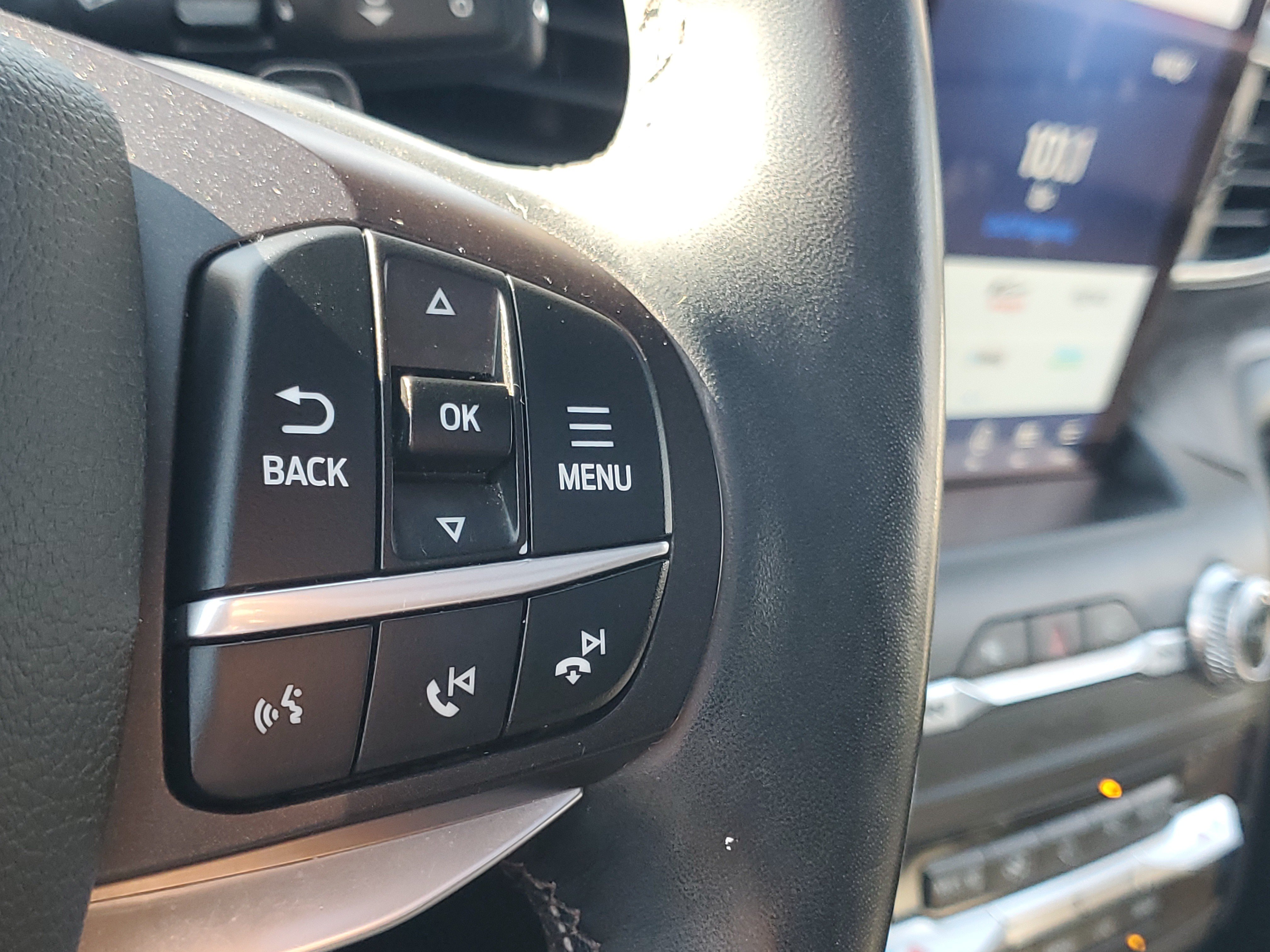 Used 2020 Ford Explorer Platinum w/ Premium Technology Package AWD/4WD image 28