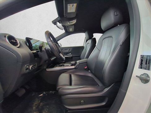 Used 2021 Mercedes-Benz GLA 250 4MATIC image 15