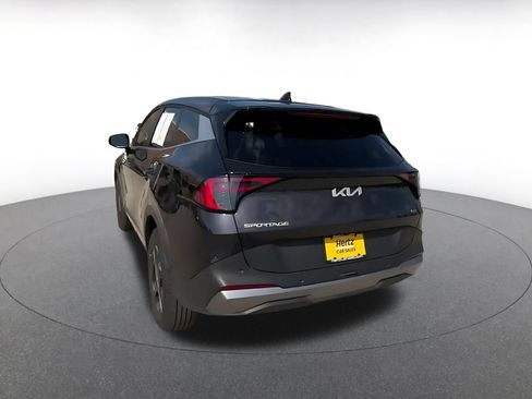 Used 2026 Kia Sportage LX AWD/4WD image 10