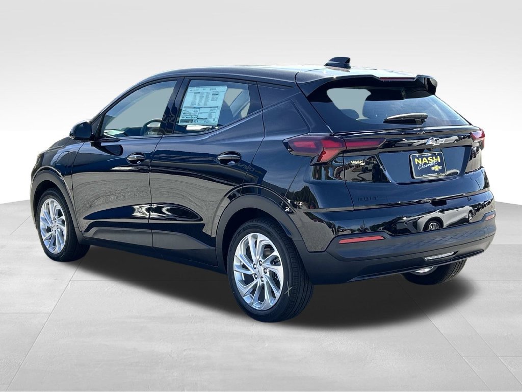 New 2027 Chevrolet Bolt LT FWD image 5