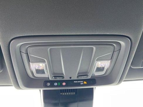 Used 2025 Chevrolet Silverado 2500 LT w/ Convenience Package image 24