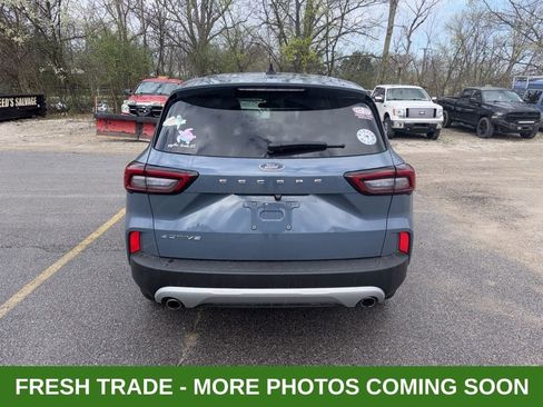 Used 2025 Ford Escape Active w/ Cold Weather Package image 3