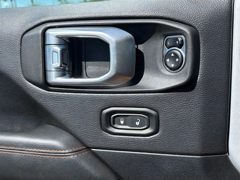 Used 2022 Jeep Gladiator Mojave w/ LED Lighting Group AWD/4WD image 23