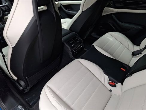 New 2026 Porsche Panamera 4 image 13