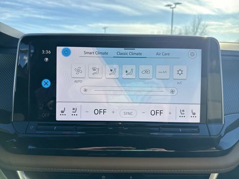 New 2026 Volkswagen Atlas Cross Sport SEL R-Line image 20