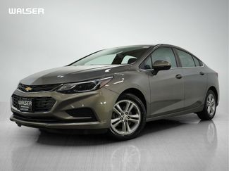 Used 2018 Chevrolet Cruze LT w/ Convenience Package image 1