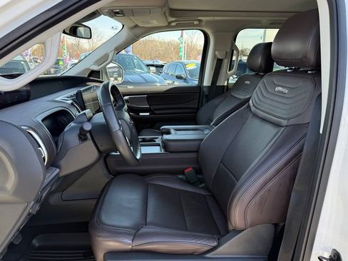 Certified 2025 Ford Expedition Max Platinum w/ Platinum Ultimate Package image 6