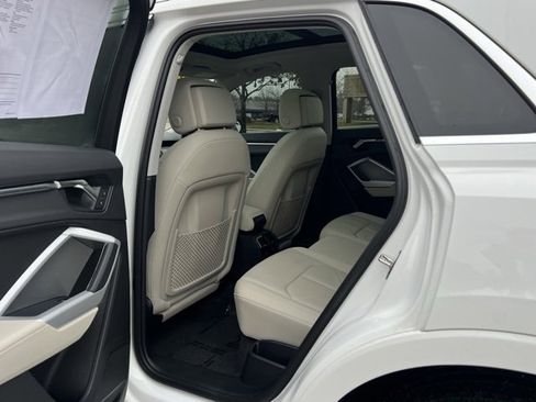 Used 2021 Audi Q3 2.0T Premium w/ Convenience Package image 31