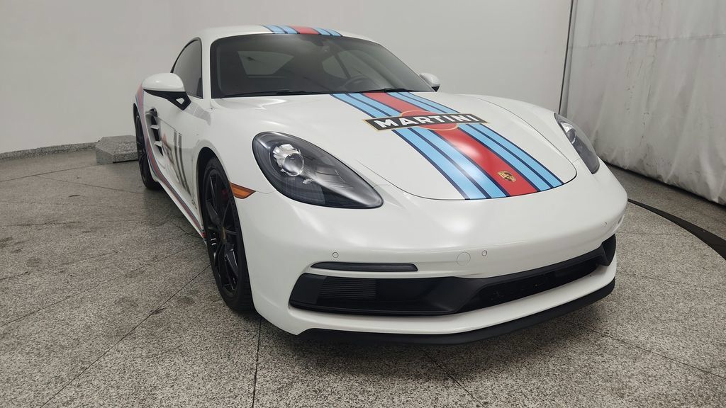 Used 2018 Porsche 718 Cayman GTS RWD image 11