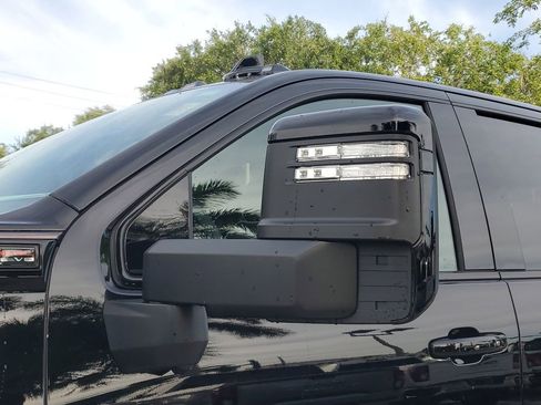New 2026 GMC Sierra 2500 AT4X w/ AT4X AEV Edition AWD/4WD image 12