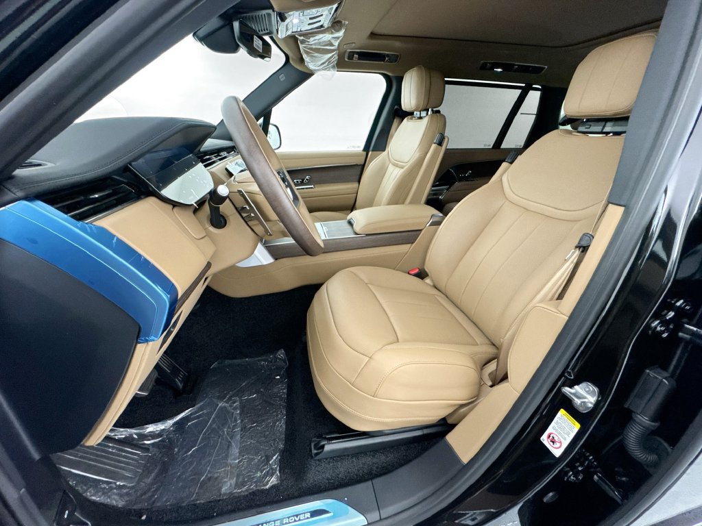 New 2026 Land Rover Range Rover Long Wheelbase SE AWD/4WD image 21