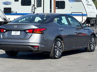 Used 2023 Nissan Altima 2.5 SV