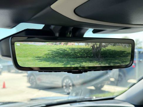 Certified 2024 Subaru Outback Touring AWD/4WD image 34