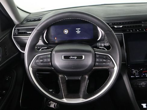 Used 2023 Jeep Grand Cherokee Limited AWD/4WD image 43