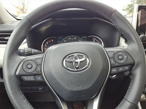 Used 2025 Toyota RAV4 XLE Premium image 24