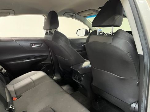 Used 2021 Toyota Venza LE w/ Carpet Mat Package (TMS) AWD/4WD image 14