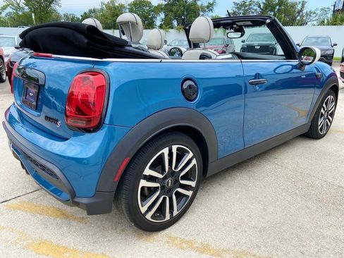 Used 2024 MINI Cooper S w/ Signature Upholstery Package FWD image 17