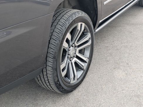 Used 2018 GMC Yukon XL Denali w/ Denali Ultimate Package image 12