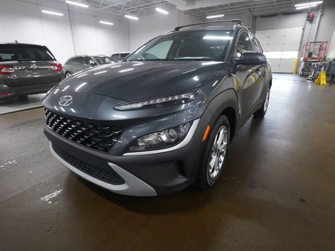 Used 2022 Hyundai Kona SEL AWD/4WD image 12
