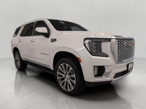 Used 2022 GMC Yukon Denali w/ Denali Ultimate Package AWD/4WD image 1