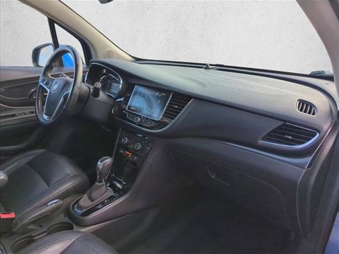 Used 2018 Buick Encore Essence image 24