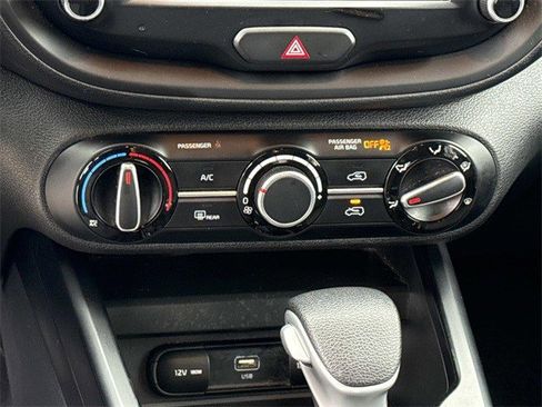 Used 2023 Kia Soul LX image 21