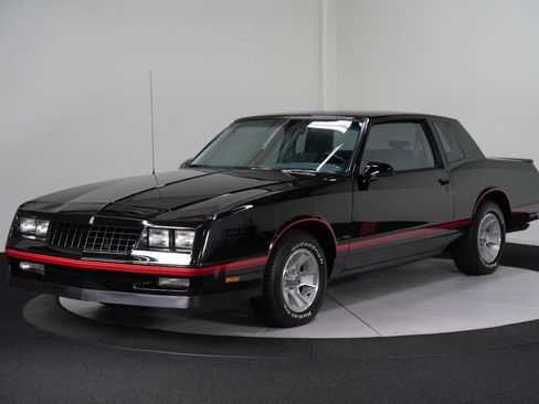 Used 1988 Chevrolet Monte Carlo SS RWD image 5