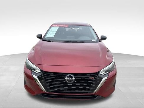 Used 2024 Nissan Sentra SR FWD image 3