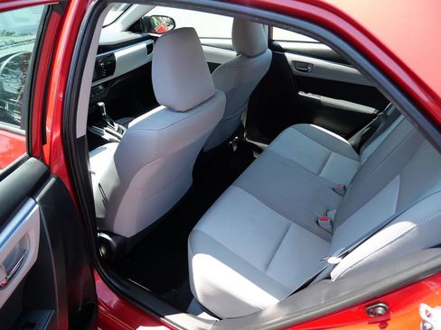 Used 2016 Toyota Corolla LE FWD image 23