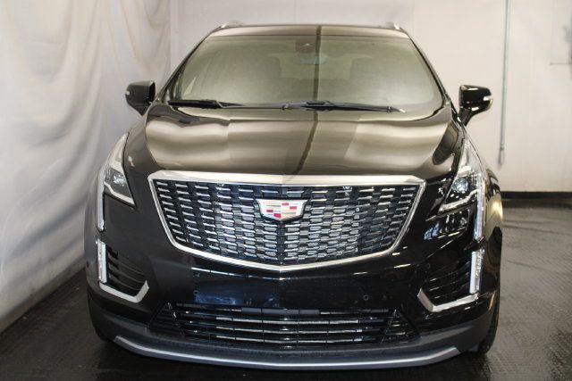 Used 2025 Cadillac XT5 Premium Luxury w/ Technology Package AWD/4WD image 3