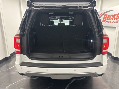 Used 2019 Ford Expedition XLT image 28