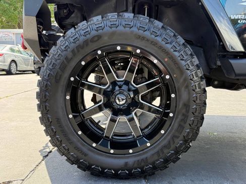 Used 2015 Jeep Wrangler Unlimited Sahara w/ Connectivity Group image 25