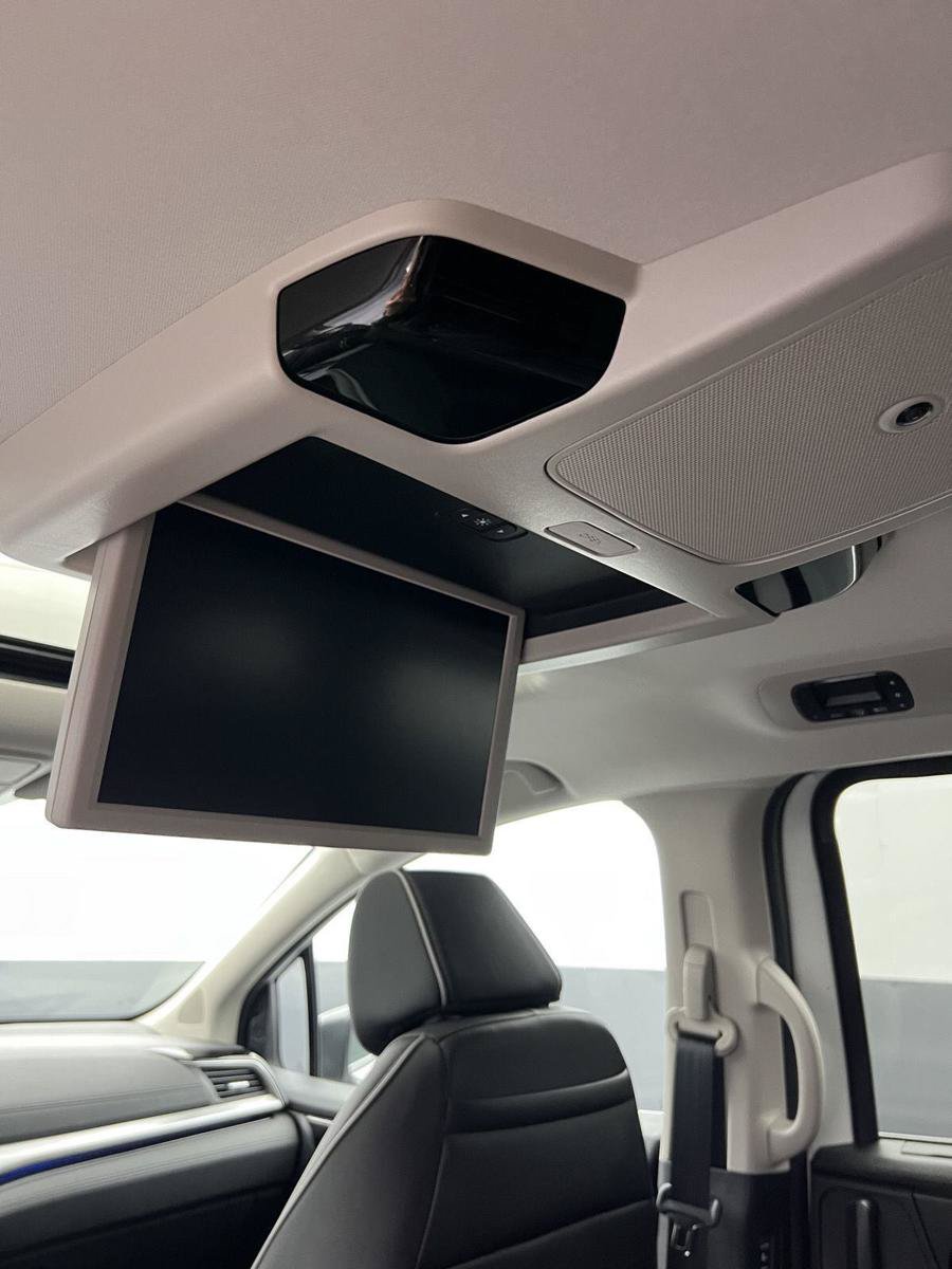 Certified 2026 Honda Odyssey Touring image 35