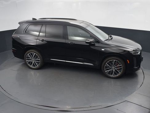 Used 2023 Cadillac XT6 Sport w/ Technology Package image 47
