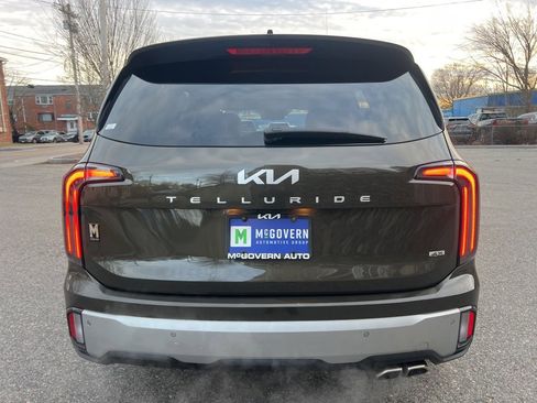 Certified 2024 Kia Telluride EX w/ EX Captain's Chair Package image 4