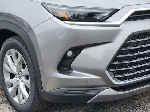 New 2026 Toyota Grand Highlander Limited FWD image 7