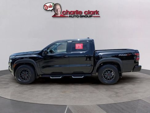 Used 2022 Nissan Frontier Pro-X w/ Pro-X Premium Package RWD image 2