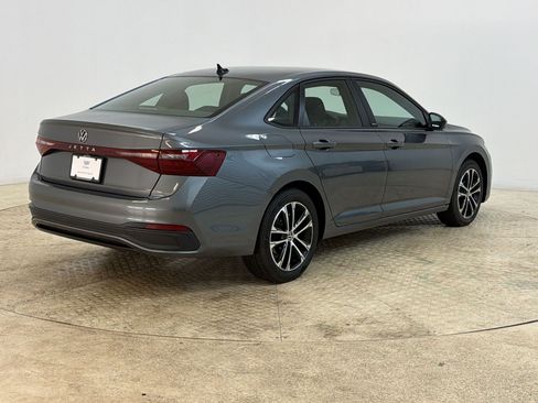Used 2025 Volkswagen Jetta Sport FWD image 9