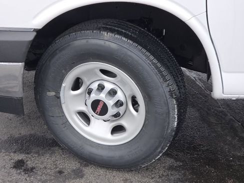 New 2026 GMC Savana 2500 w/ Driver Convenience Package image 18