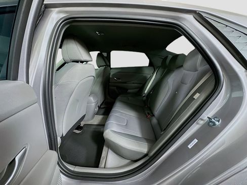 New 2026 Hyundai Elantra SE image 16