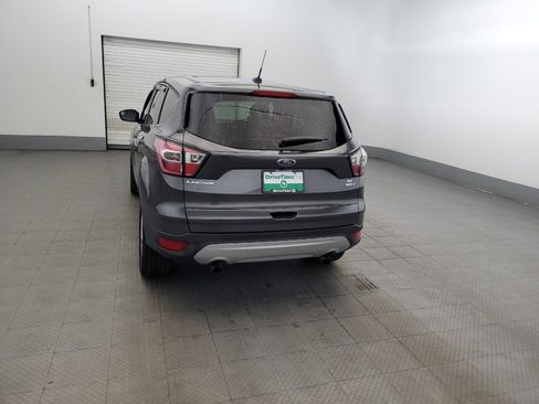 Used 2017 Ford Escape SE AWD/4WD image 6