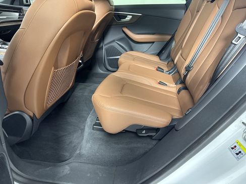 Used 2025 Audi Q8 Premium Plus w/ Premium Plus Package image 29