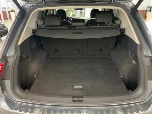Used 2019 Volkswagen Tiguan SEL Premium AWD/4WD image 35