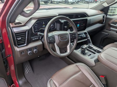 Used 2023 GMC Sierra 1500 Denali w/ Denali Reserve Package AWD/4WD image 17