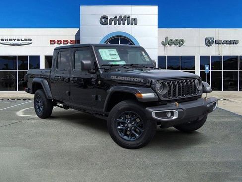 New 2026 Jeep Gladiator Mojave AWD/4WD image 1